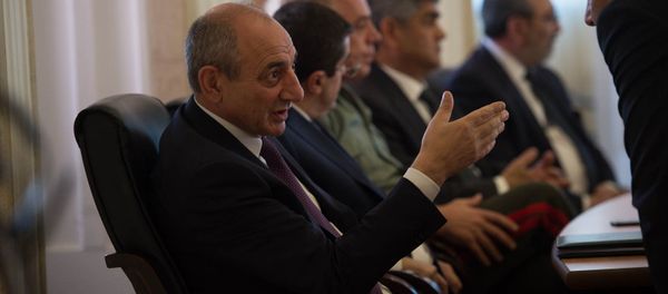 Бако Саакян Бако Саакян - Sputnik Արմենիա