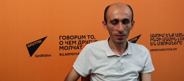 Артак Бегларян в гостях у радио Sputnik Армения - Sputnik Արմենիա