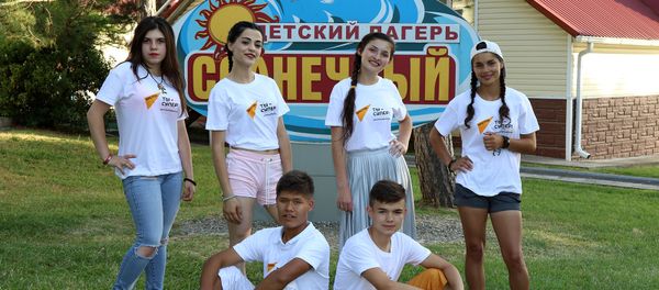 Участники Международного вокального конкурса Ты супер! прибыли на отдых во Всероссийский детский центр Орленок - Sputnik Армения