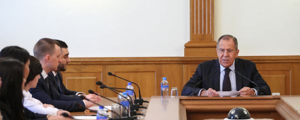 Встреча с IV Форумом молодых дипломатов - Sputnik Армения