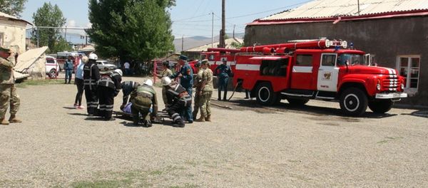 Учебная тренировка МЧС в Гюмри - Sputnik Արմենիա