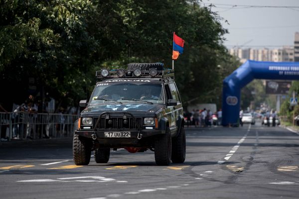 Дрифт шоу в центре Еревана - Sputnik Армения