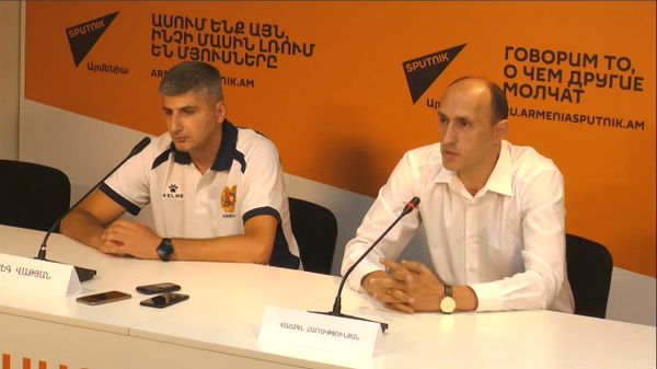 Арег Ватян и Ваагн Арутюнян - Sputnik Армения