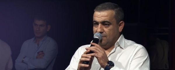 Певец Айк Гевондян (Спитакци Айко) Певец Айк Гевондян (Спитакци Айко) - Sputnik Армения