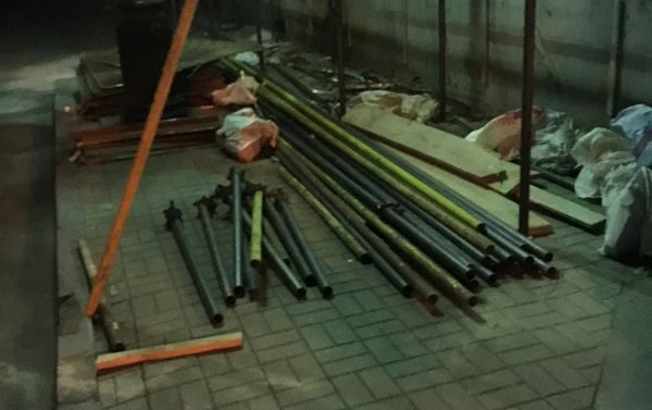 Последствия сильного ветра в центре Еревана - Sputnik Армения