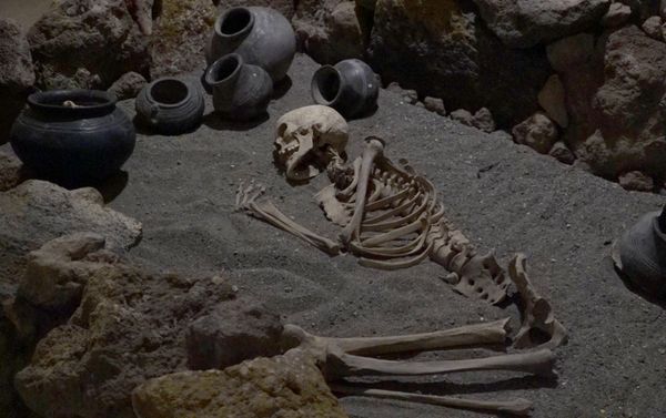 Экспонат историко-археологического музея «Мецамор» Экспонат историко-археологического музея «Мецамор» - Sputnik Армения
