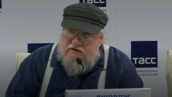 LIVE: Создатель Игры престолов Джордж Мартин в Санкт-Петербурге - Sputnik Արմենիա