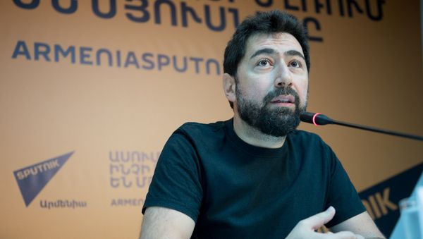 Андре Симонян - Sputnik Արմենիա