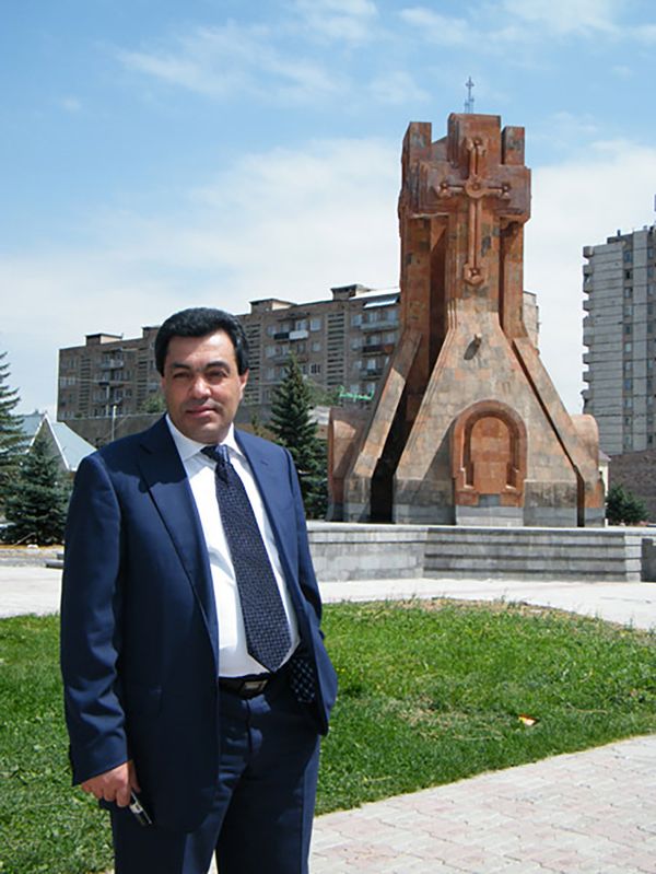 2019–ի քրեական քրոնիկոնը. Սերժ Սարգսյանի դեմ քրգործից մինչև Հրայր Թովմասյան - Sputnik Արմենիա