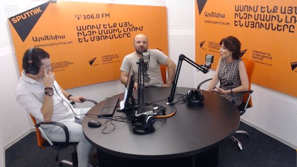 Sputnik Արմենիայի հյուրերն են Ժամանակի ստվերները ցուցահանդեսի համադրող Վիգեն Գալստյանը և նախագծի ղեկավար Սոնա Հարությունյանը - Sputnik Արմենիա