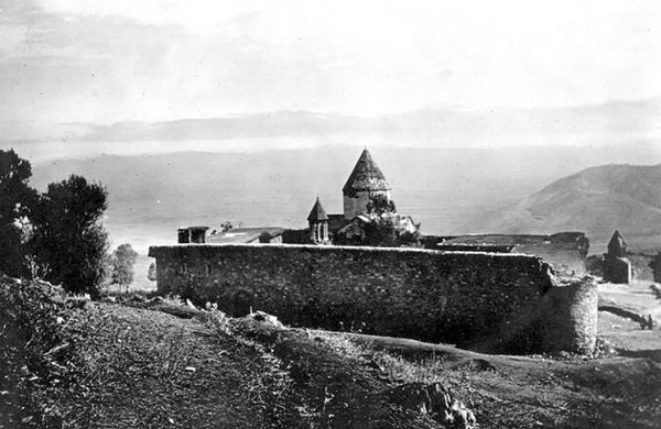 Монастырь Аракелоц в Муше до 1915 года - Sputnik Արմենիա
