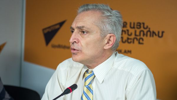 Арташес Бахшян - Sputnik Արմենիա