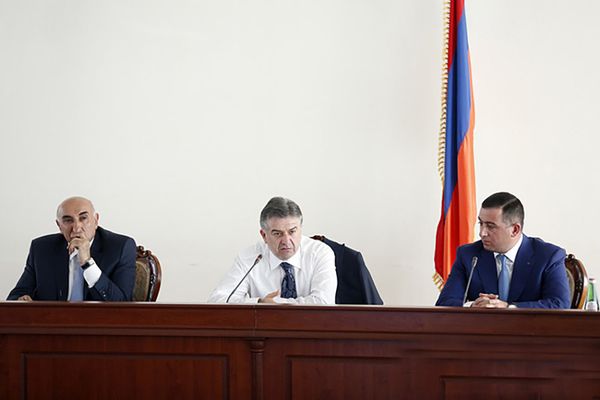 Карен Карапетян, Карен Ботоян и Давит Локян - Sputnik Армения