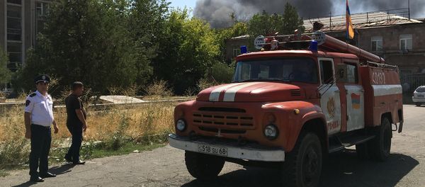 Пожар на заводе Наирит - Sputnik Армения