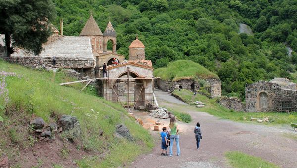 Реконструкция Дадиванка. Республика Арцах - Sputnik Արմենիա