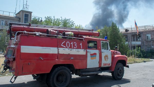 Пожар на заводе Наирит Пожар на заводе Наирит - Sputnik Армения