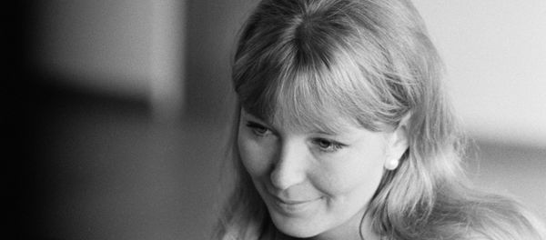 Французская актриса кино, театра, телевидения, певица Марина Влади Французская актриса кино, театра, телевидения, певица Марина Влади - Sputnik Армения