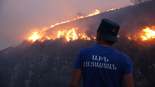 Пожар в Бюракане Пожар в Бюракане - Sputnik Армения