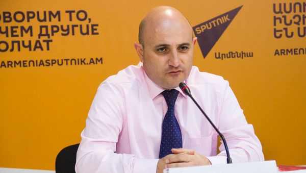 Пресс-конференция: фестивальный туризм в Армении, Мехак Апресян Пресс-конференция: фестивальный туризм в Армении, Мехак Апресян - Sputnik Армения