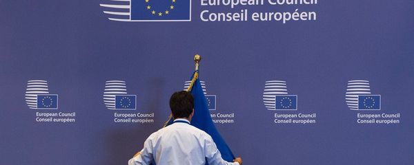 Брюссель, флаг Евросоюза Брюссель, флаг Евросоюза - Sputnik Армения