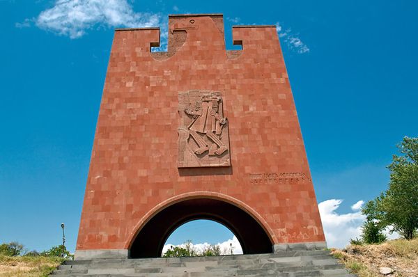 Памятник обороне Муса-Дага (Мусалер) Памятник обороне Муса-Дага (Мусалер) - Sputnik Արմենիա