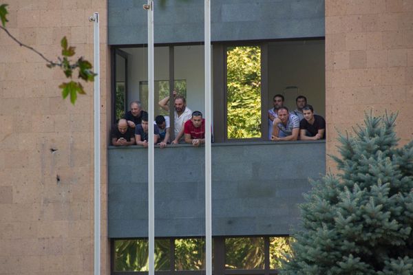 Стрельба на улице Бюзанда - Sputnik Արմենիա