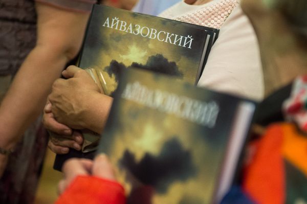 Выставка, посвященная 200-летию мариниста Ивана Айвазовского Выставка, посвященная 200-летию мариниста Ивана Айвазовского - Sputnik Армения