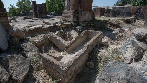 Раскопки в селе Агцк, Аштарак Раскопки в селе Агцк, Аштарак - Sputnik Армения