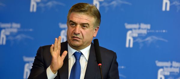 Премьер министр РА Карен Карапетян на форуме Армения-Диаспора - Sputnik Армения