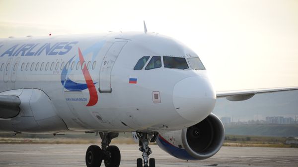Самолёт Airbus A320  - Sputnik Армения