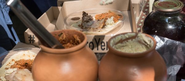 Фестиваль еды Yerevan Food Fest прошел в Английском парке Еревана - Sputnik Армения