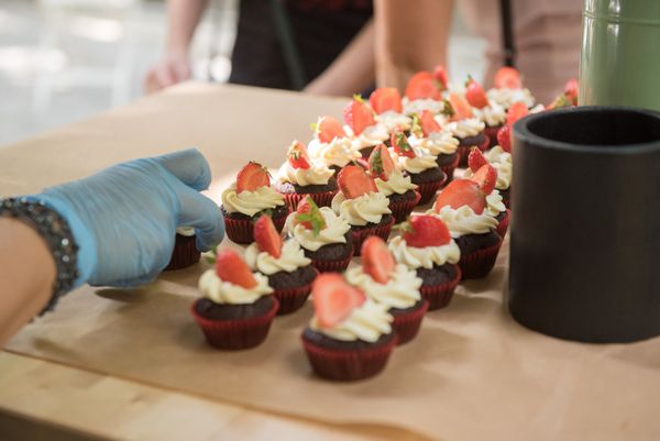 Фестиваль еды Yerevan Food Fest прошел в Английском парке Еревана - Sputnik Армения