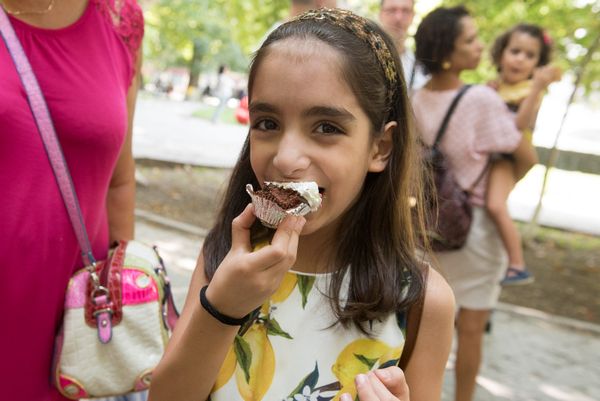 Фестиваль еды Yerevan Food Fest прошел в Английском парке Еревана - Sputnik Армения