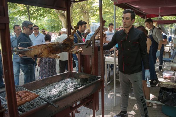 Фестиваль еды Yerevan Food Fest прошел в Английском парке Еревана - Sputnik Армения