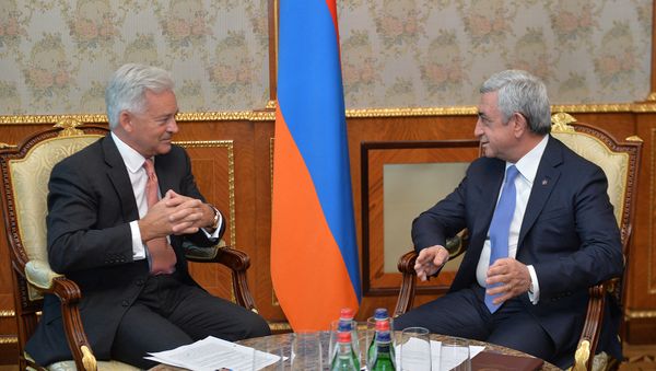 Серж Саргсян и Ален Данкн - Sputnik Արմենիա