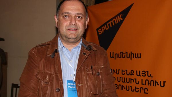 Режиссер спектакля Якиш и Пупче в Грузии Давид Сакварелидзе - Sputnik Армения