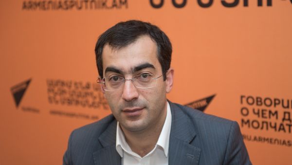 Роберт Макарян - Sputnik Արմենիա