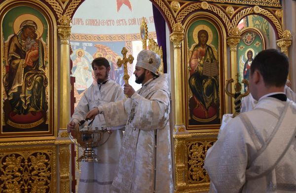 Освящение храма Русской Православной Церкви во имя Воздвижения Животворящего Креста Господня в Ереване - Sputnik Армения