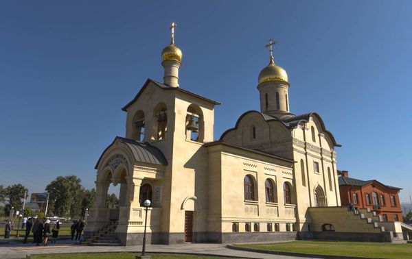 Храм Русской Православной Церкви во имя Воздвижения Животворящего Креста Господня в Ереване - Sputnik Армения