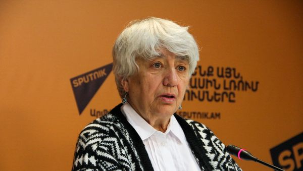 Светлана Тер-Минасова - Sputnik Армения
