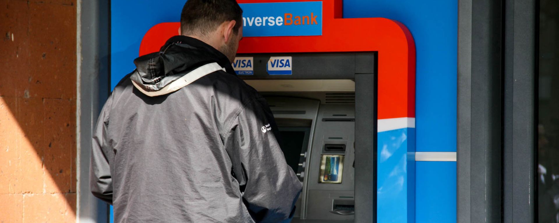 Отделение Converse Bank-а в Ереване - Sputnik Армения, 1920, 25.08.2018