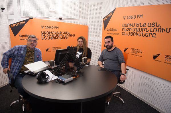 Анна Маргарян и Аза Абрахам в гостях у радио Sputnik Армения Анна Маргарян и Аза Абрахам в гостях у радио Sputnik Армения - Sputnik Արմենիա