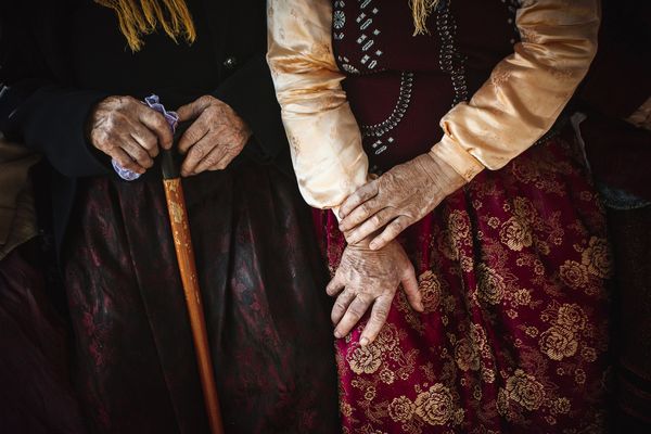 Традиционная одежда духоборцев украшена яркими узорами Традиционная одежда духоборцев украшена яркими узорами - Sputnik Армения