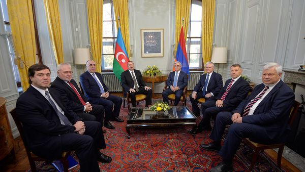 Встреча президентов Армении и Азербайджана Сержа Саргсяна и Ильхама Алиева в Женеве - Sputnik Армения