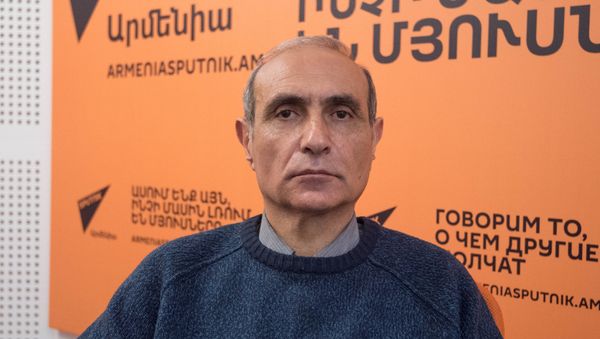 Айк Наапетян - Sputnik Արմենիա