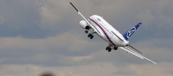 Самолет Sukhoi Superjet 100 - Sputnik Армения