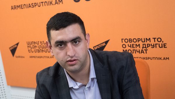 Артем Тоноян - Sputnik Արմենիա