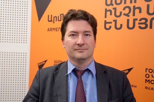 Михаил Головнин Михаил Головнин - Sputnik Армения