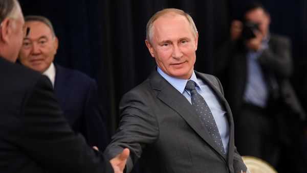 Президент РФ Владимир Путин - Sputnik Армения