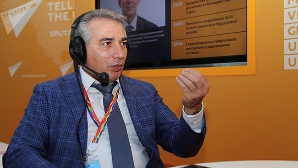 Вице-президент Общероссийской общественной организации малого и среднего предпринимательства Опора России Эдуард Омаров Вице-президент Общероссийской общественной организации малого и среднего предпринимательства Опора России Эдуард Омаров - Sputnik Армения